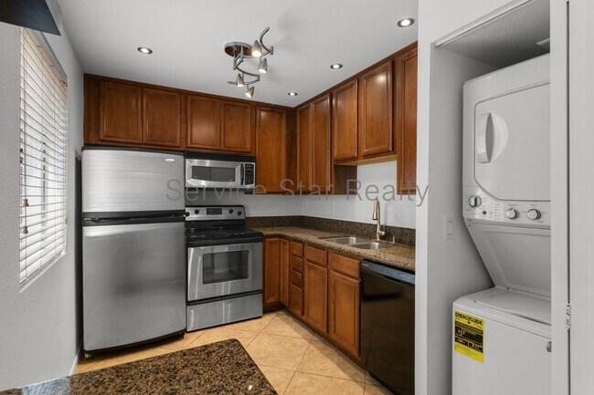 Foto del edificio - 4354 N 82nd St