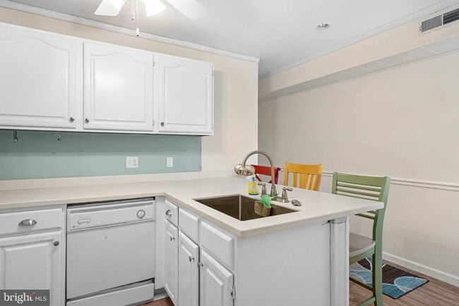 Building Photo - 38256 Hummingbird Ln