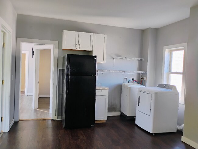 Building Photo - 20 Water St