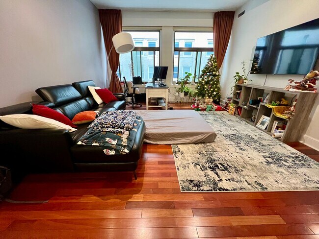 Foto del edificio - Stunning 1-Bedroom Condo at the Ellington ...