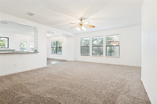 Foto del edificio - 309 Sandlewood Ln