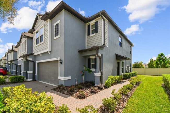 Foto del edificio - 9669 Ashworth Pl