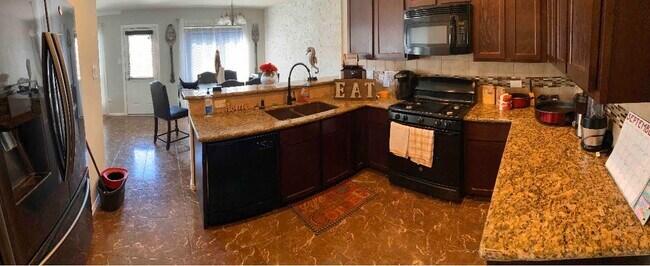 Foto del edificio - 2834 Dustin Pl Ct