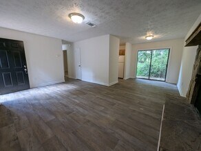 Building Photo - 255 Rustwood Dr
