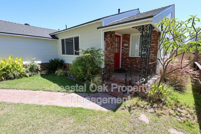 Building Photo - 3446 Roxanne Ave