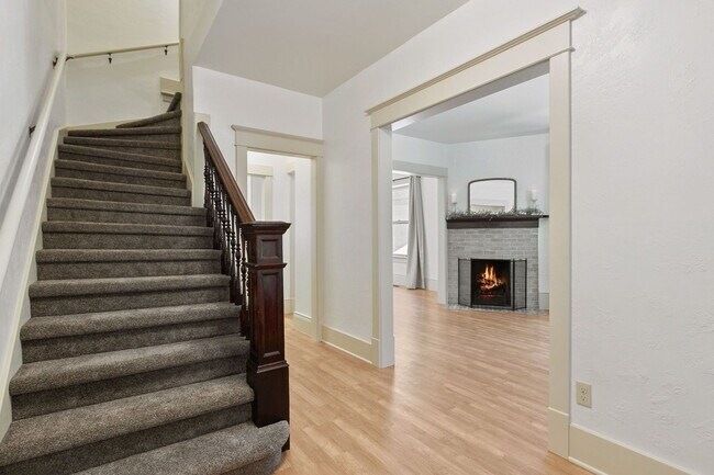 Building Photo - 643 Remington St