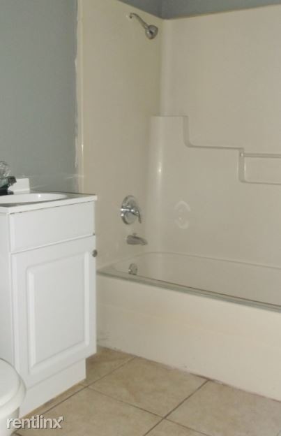 Foto del edificio - 2 br, 1 bath House - 627 N Hillcrest Ave