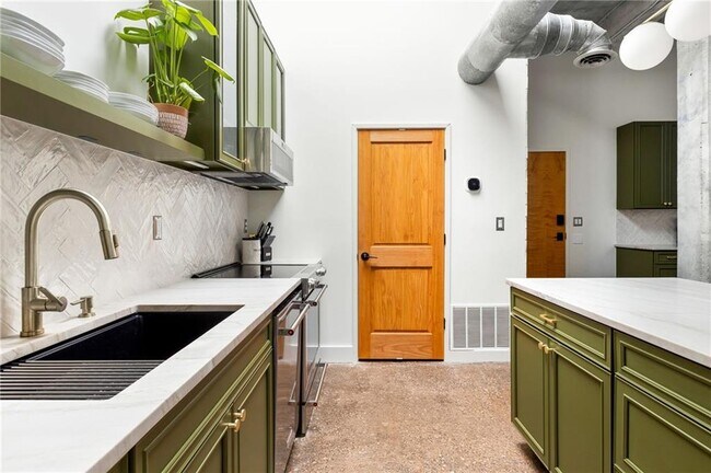 Foto del edificio - 659 Auburn Ave NE