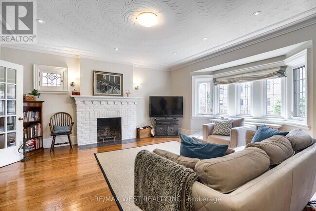 Photo du bâtiment - 6 Oriole Gardens