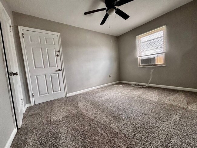Building Photo - Charming 1 Bed / 1 Bath Apartment in Fairb...
