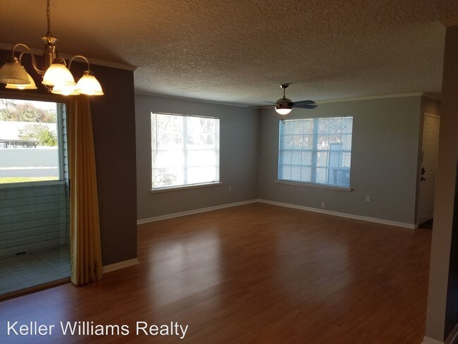 Foto del edificio - 8350 Savannah Trace Cir