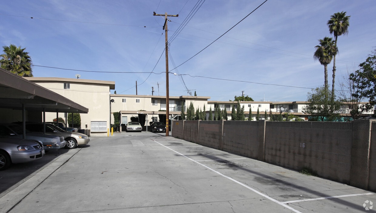Parking Area - 7761 Melrose St