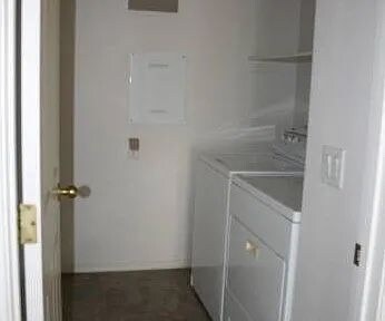 Building Photo - 7241 S 41st Dr