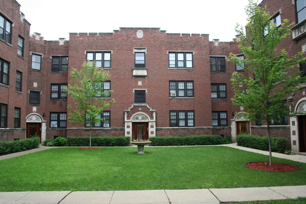 Primary Photo - 4804 N Linder Ave