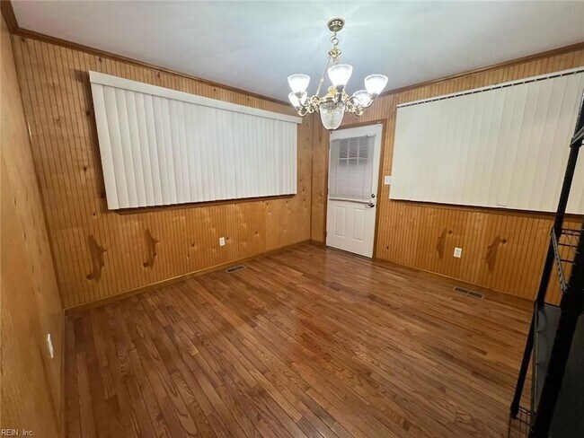 Foto del edificio - 4556 Dora Cir