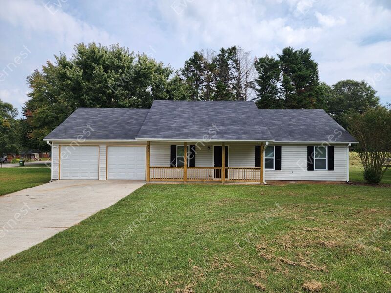 Primary Photo - 533 Chestnut Ln