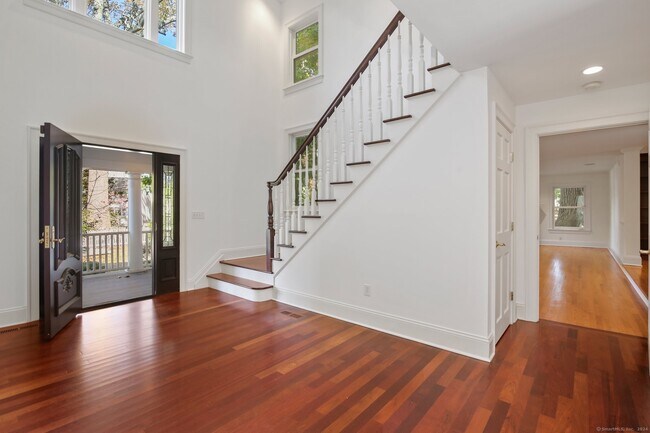 Building Photo - 52 Hendrie Ave
