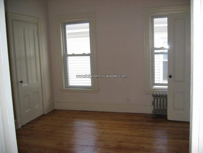 Foto del edificio - 55 Hillside St