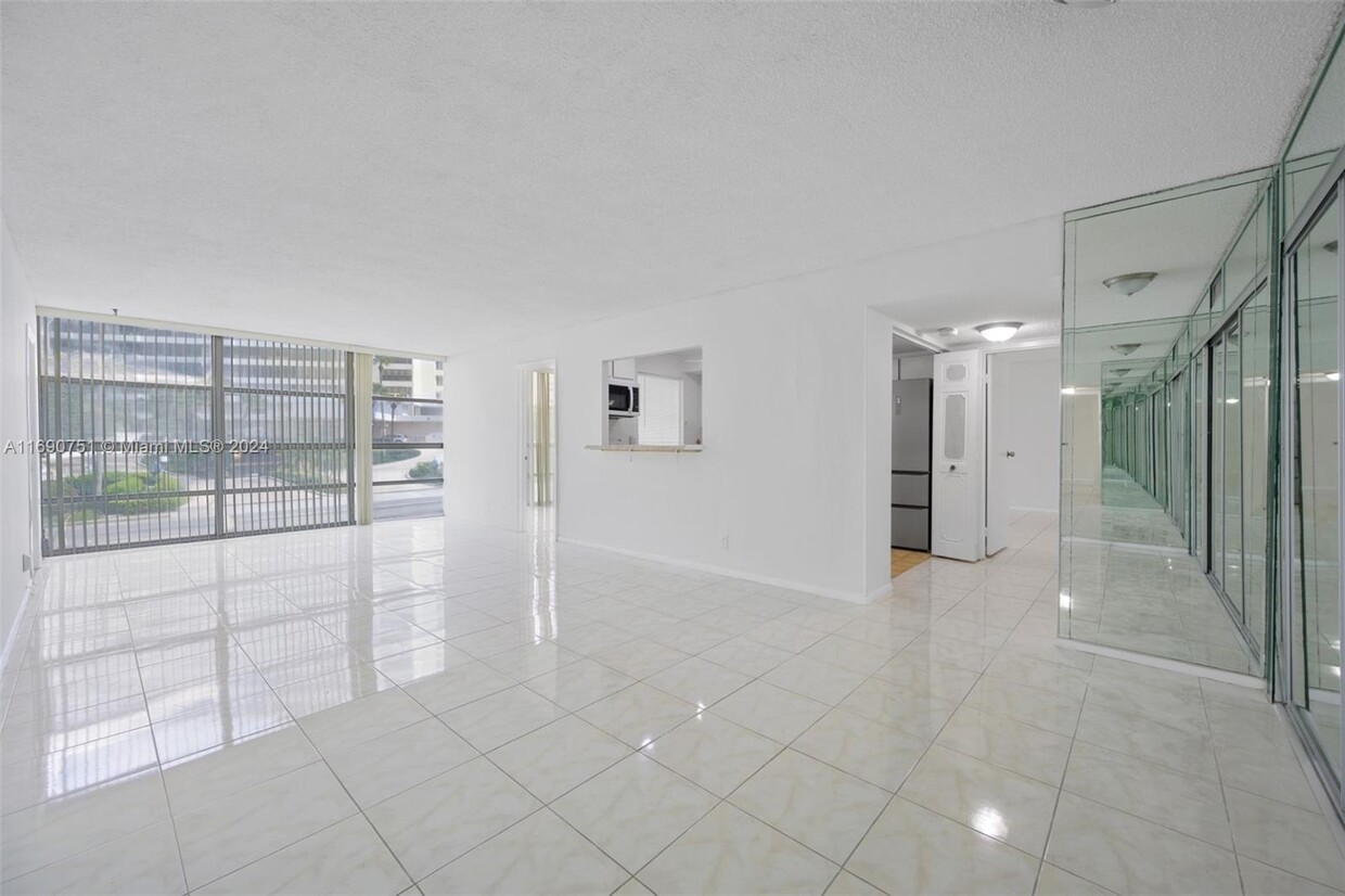 Foto principal - 501 Three Islands Boulevard