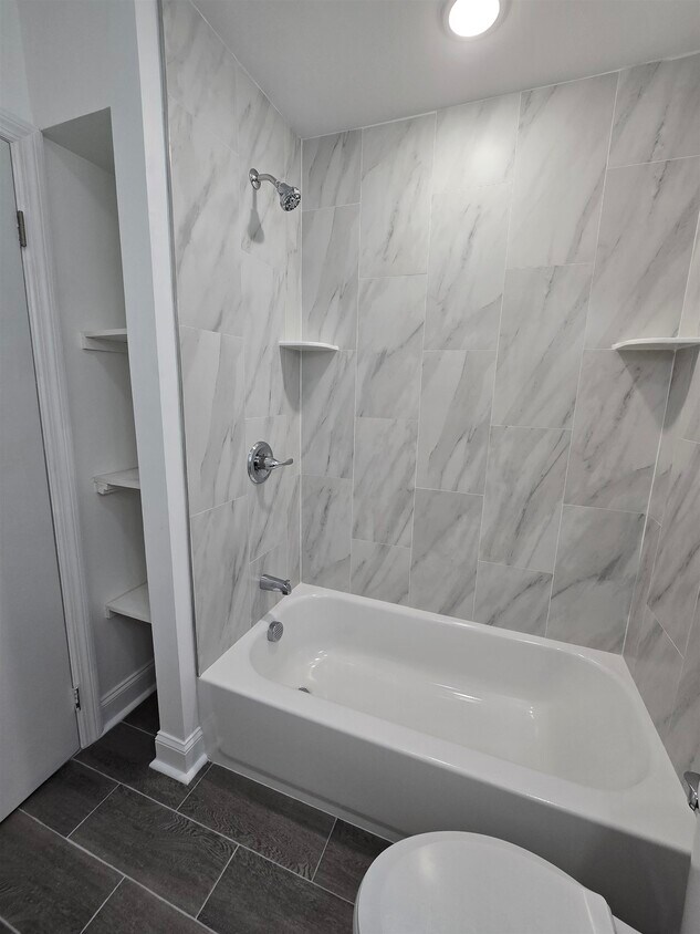 Foto principal - 1709 Kerrigan Ave