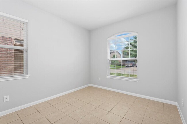 Building Photo - 22718 Rustic Brick Ave