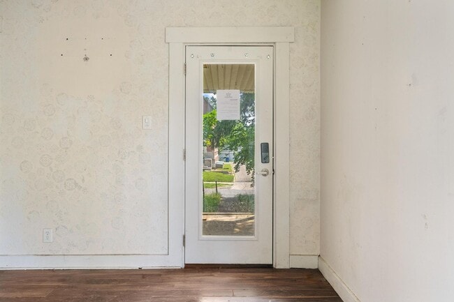 Photo - 3 Bedroom Home For Rent