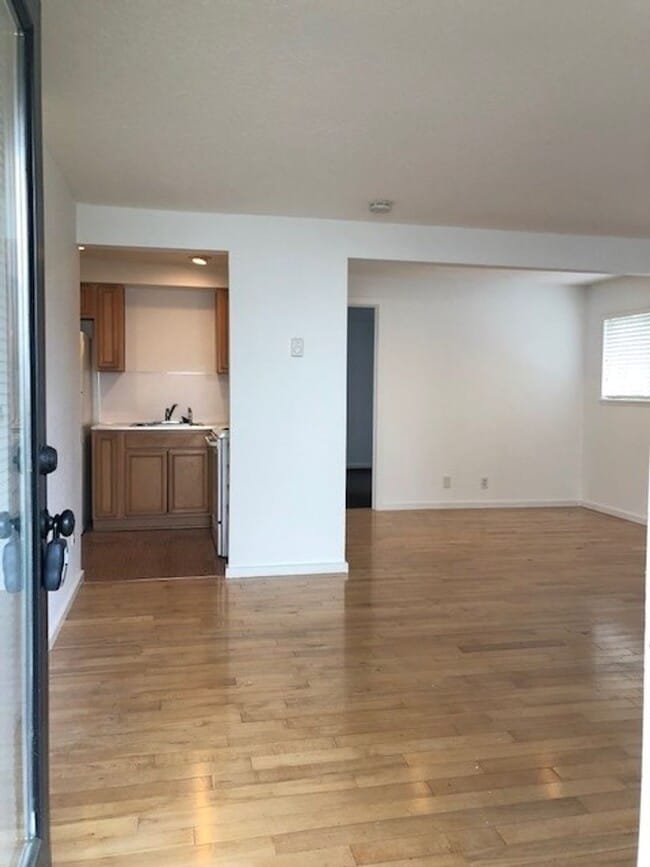 Foto del edificio - 5518 N Haight Ave