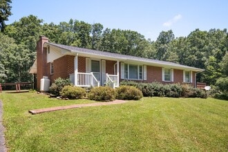 Building Photo - 604 Mabry Ln