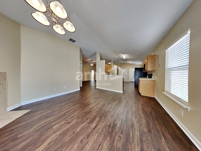 Foto del edificio - 3264 Talisman Drive