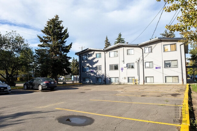 Building Photo - Confederation Place Apartments