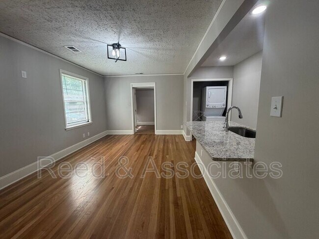 Foto del edificio - 743 Shotwell St