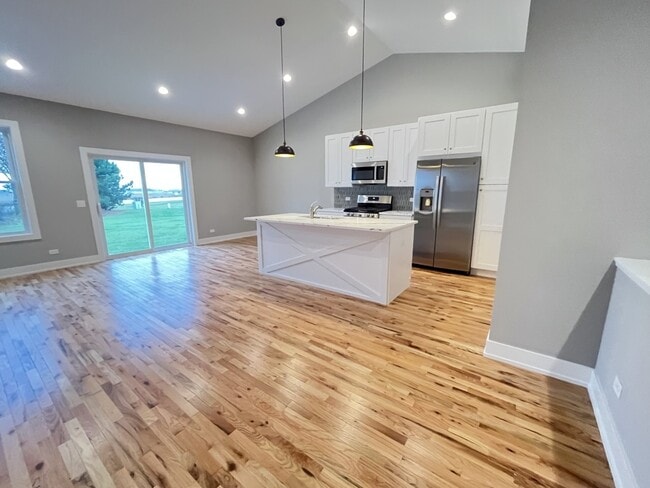 Building Photo - 956 Partridge Cir