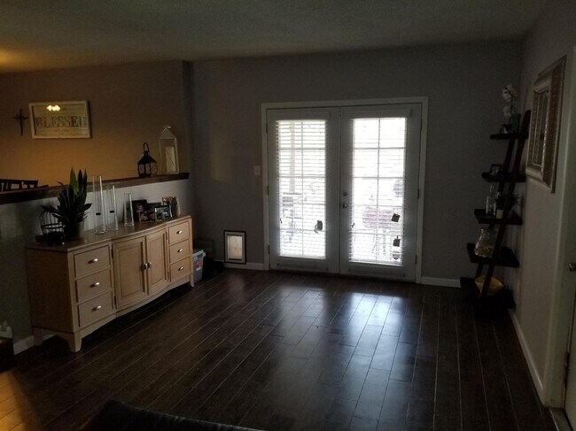 Foto del edificio - 1444 W Beaumont Ave