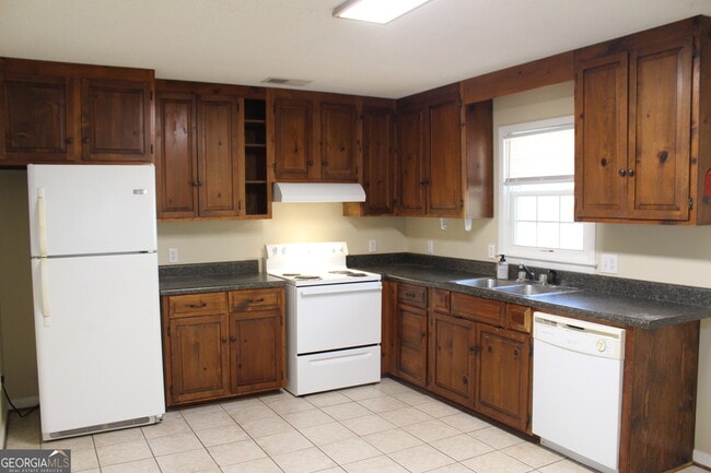 Building Photo - 128 Sandy Way