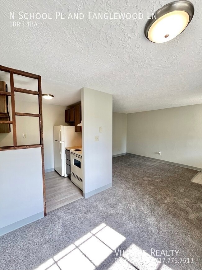 Foto del edificio - 335 N School Pl