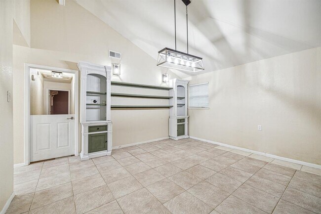 Building Photo - 12038 White Cap Ln