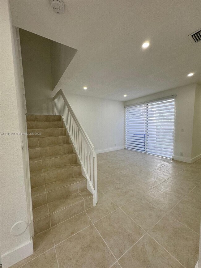 Foto del edificio - 16820 SW 1st Manor