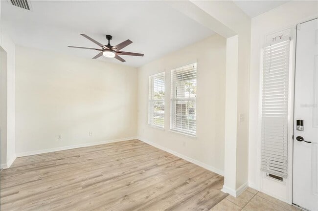 Building Photo - 5401 Suncatcher Dr
