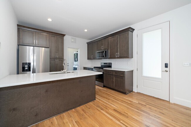 Foto del edificio - 3814 Kelford St