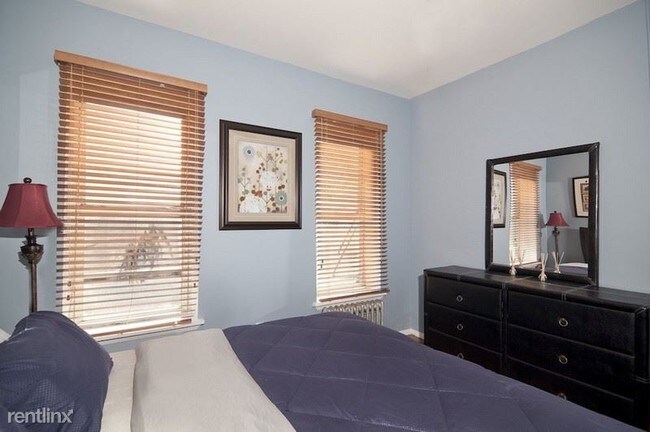 Foto del edificio - 1322 10th St NW