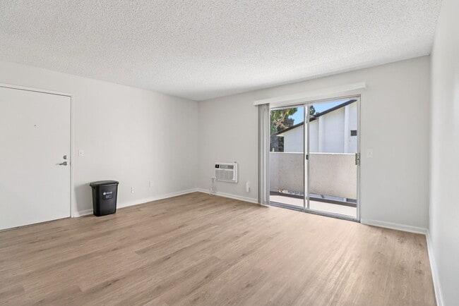 Building Photo - Waterleaf Apartments Homes