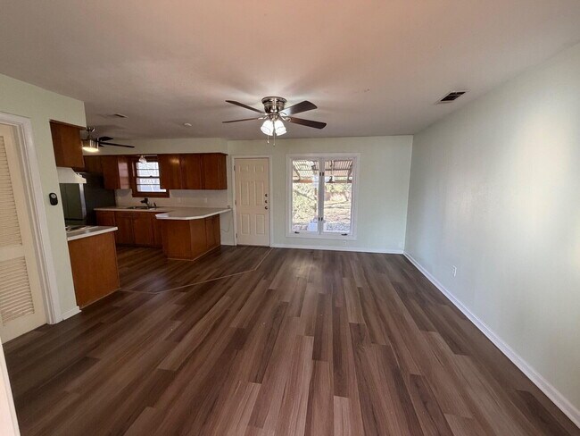 Foto del edificio - 2824 55th St