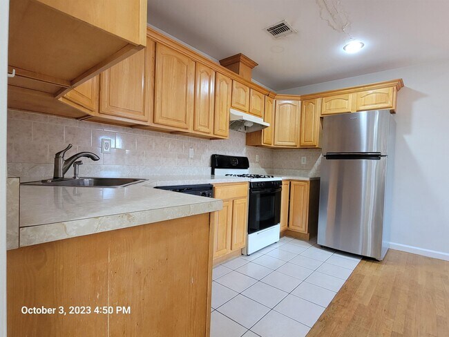 Foto del edificio - 609 West Side Ave