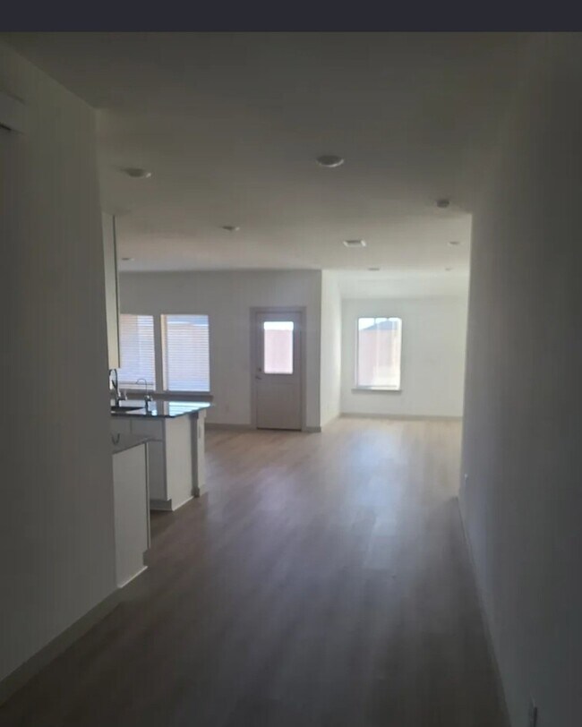 Foto del edificio - 10510 Bangor Ave