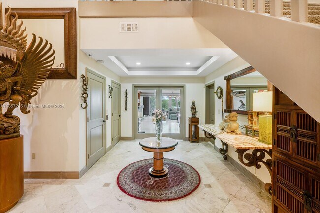 Building Photo - 6100 Paradise Point Dr