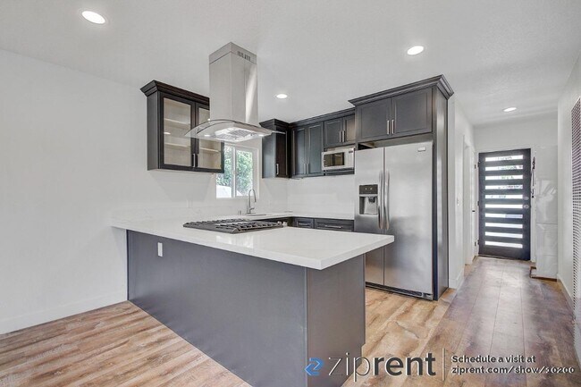 Foto del edificio - 1518 Ewing St