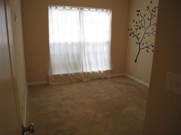 Building Photo - 142 Fox Haven Dr