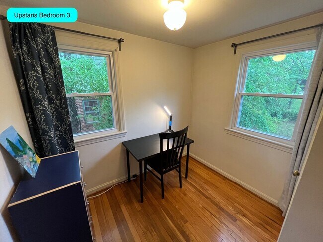 Foto del edificio - Charming 4BR/2BA College Park Home with Ba...