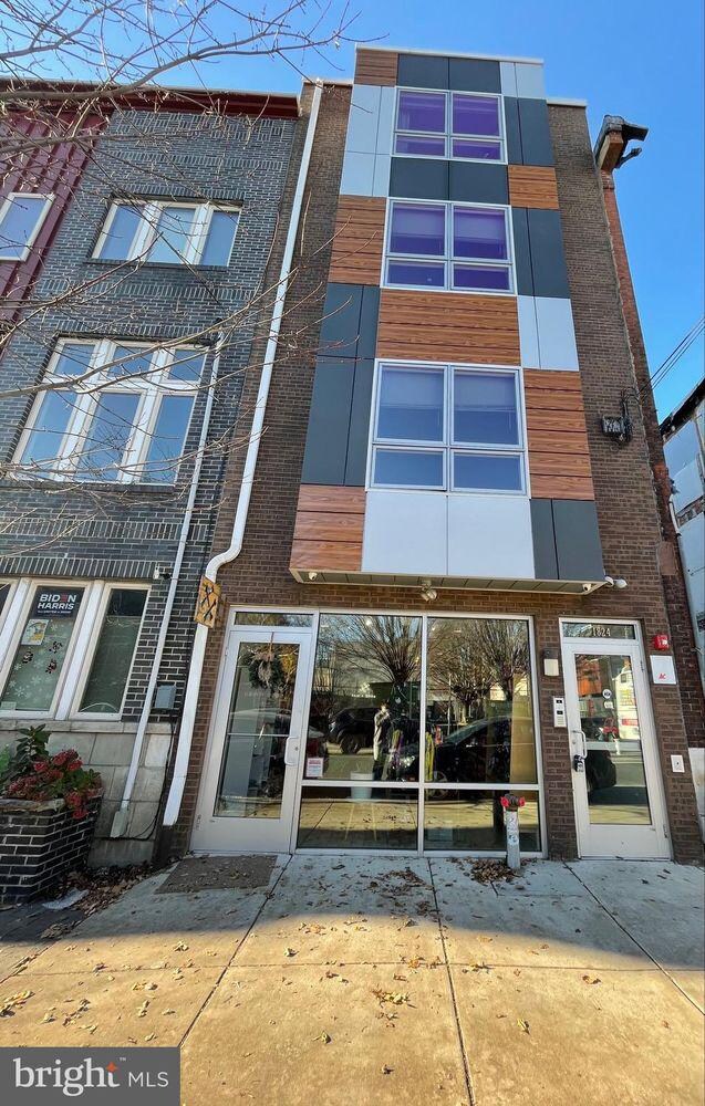 Foto del edificio - 1824 Frankford Ave