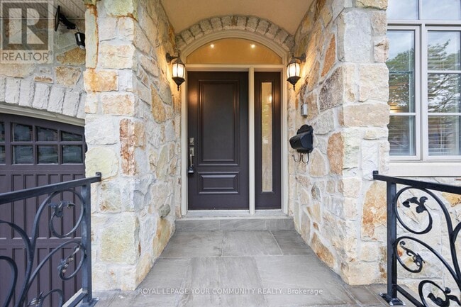 Building Photo - 106 Olive Ave